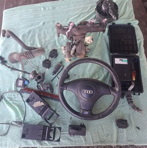 Audi 80 variklio skyriaus schema