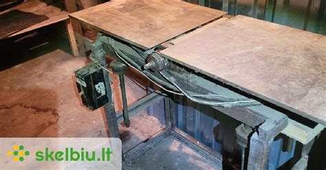 Detali nuotrauka su skirtingais obliavimo staklių velenų tipais ir jų peiliais