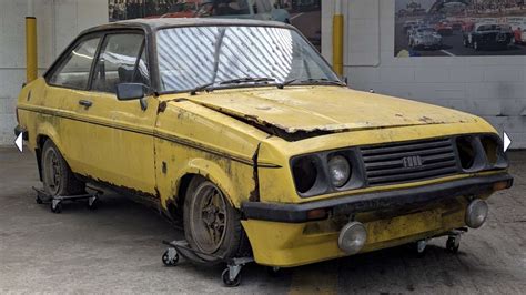 Ford Escort modelių evoliucijos vizualizacija