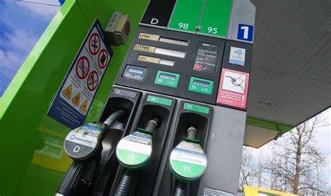 Teminis automobilio degalų taupymo patarimų paveikslėlis