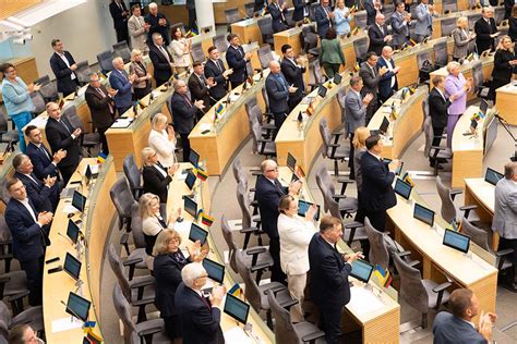Infografika: Seimo narių parlamentinių lėšų naudojimas transporto nuomai ir priežiūrai
