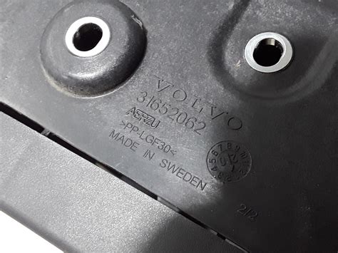Volvo 850 saugiklių ir relių bloko schema