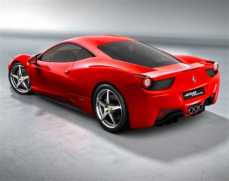 Lenktyninis Ferrari 458 Italia trasoje
