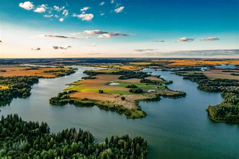 Bubių piliakalnio panorama su Dubysos upe