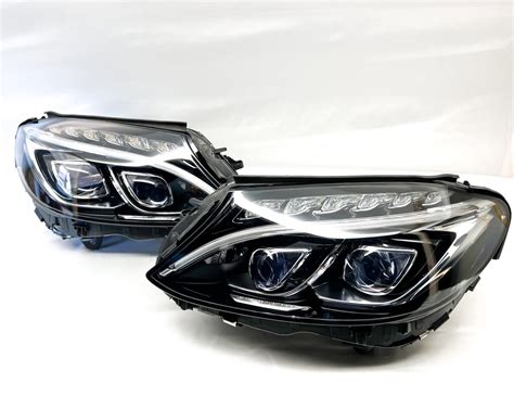 2015 Chrysler 200 priekinių žibintų schema su išryškintomis dalimis ir LED DRL