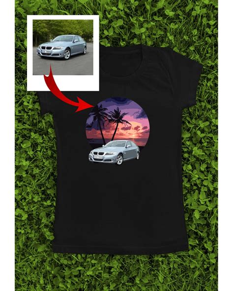 Teminė nuotrauka su blizgančiu automobiliu saulėje