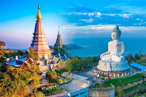 Kalnų kelias tarp Pai ir Chiang Mai su posūkiais