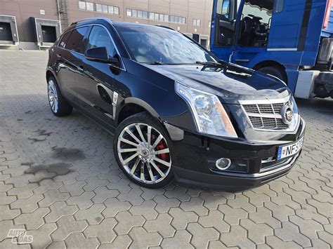 Cadillac SRX visureigis, priekinis vaizdas