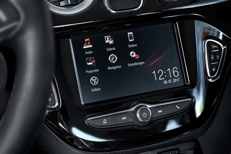 Opel Corsa interjero su IntelliLink sistema nuotrauka