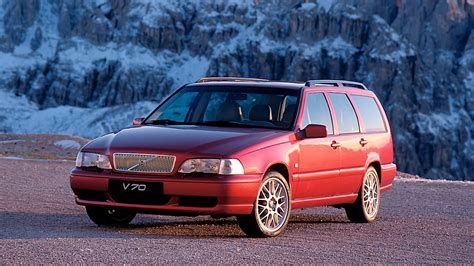 „Volvo V70 III“ automobilis