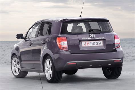 Tematinė Toyota Urban Cruiser nuotrauka mieste
