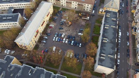 automobilių stovėjimo aikštelė prie Kuršėnų dvaro sodybos po remonto