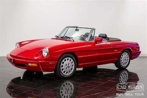 Alfa Romeo Spider interjero nuotrauka