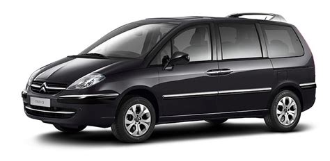photo of Webasto/Eberspächer unit location in Citroen C8 / Peugeot 807 engine bay