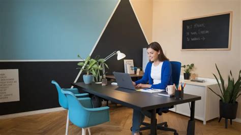 Palyginamoji iliustracija, vaizduojanti fiksuotos, kintamos geometrijos ir dvigubo tipo turbokompresorių mentelių dizainą.