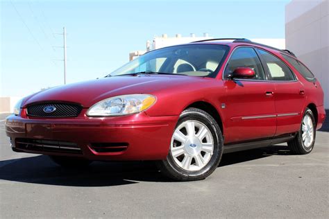 Teminė Ford Taurus (2004 m.) nuotrauka