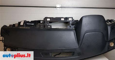 Nissan Qashqai erdvios salono detalės nuotrauka