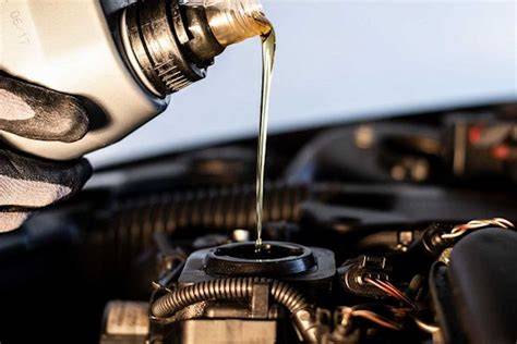 Automobilio variklio tepalų funkcijos ir alyvos sistema