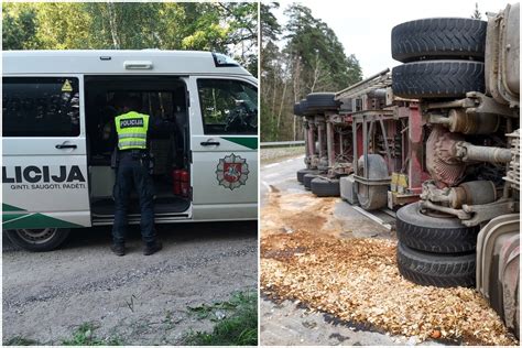 Apvirtęs vilkikas užtvėręs kelią