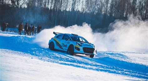 Automobilių lenktynės ant ledo Dusetų hipodrome