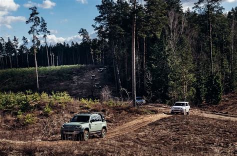 Visureigių off-road lenktynės su sudėtingomis kliūtimis