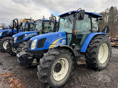 New Holland T5050 traktoriaus išorės vaizdas ir pagrindiniai techniniai mazgai