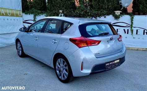 Toyota Auris 2015 metų atnaujinimo modelio priekis