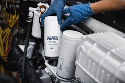 Sertifikuoti specialistai atlieka kompleksinę BMW diagnostiką ir techninį aptarnavimą naudodami originalią įrangą