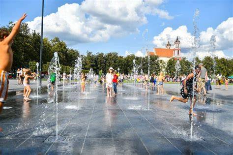 Lukiškių aikštės fontanas