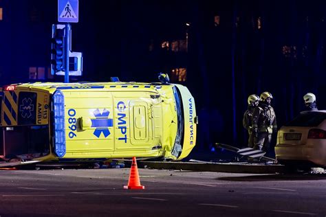 schema: kaip elgtis pamačius įtartinai kelyje manevruojantį automobilį