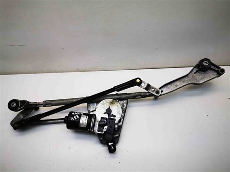 Mercedes-Benz W203 valytuvų mechanizmo schema arba pažeistų detalių pavyzdys