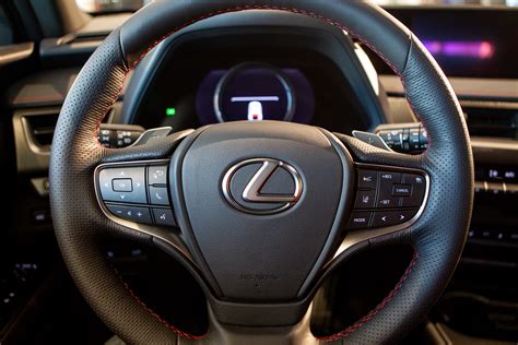 Prabangus vestuvinis Lexus LS600H automobilis