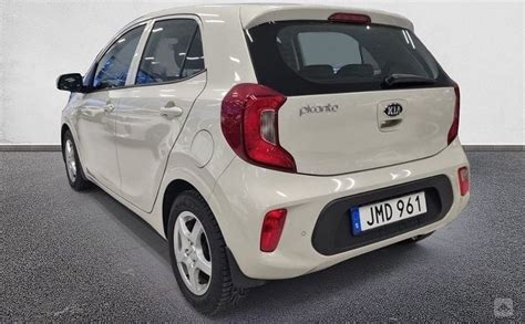 Naudoto Kia automobilio interjero nuotrauka
