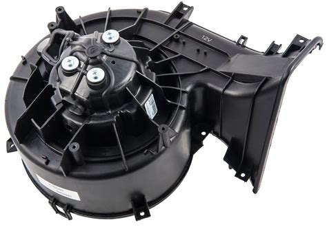 Vaizdinė schema, iliustruojanti dažniausiai pasitaikančias Opel Vectra C kėbulo ir salono problemas, pvz., bagažinės mygtuko gedimo vietą ar langų pakėlimo mechanizmo išdėstymą.