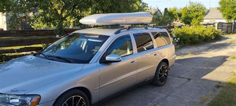 Volvo S70 su stogo skersiniais ir bagažine