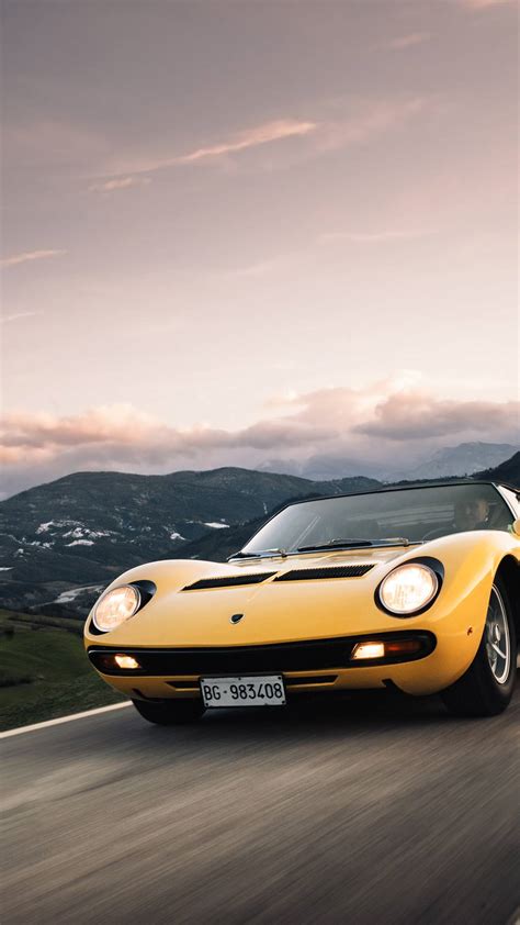 Teminė nuotrauka: Lamborghini Miura