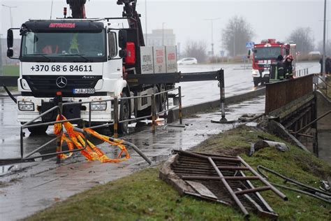 Gelbėjimo operacija avarijos vietoje