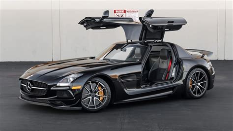 Tematinė nuotrauka: Mercedes-Benz SLS AMG