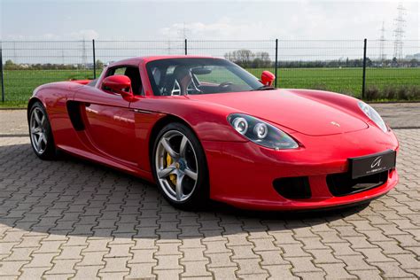 Tematinė nuotrauka: Porsche Carrera GT