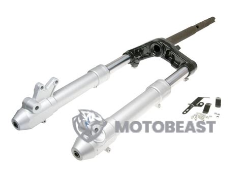 Yamaha Aerox priekinės šakės ir rato konstrukcijos schema, rodanti pagrindinius pakabos mazgus