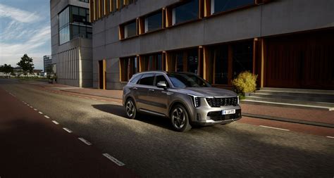 Kia Sorento (newer generation) exterior photo