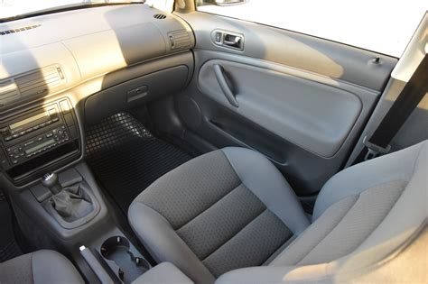 VW Passat B5FL bagažinės dangčio mechanizmo schema