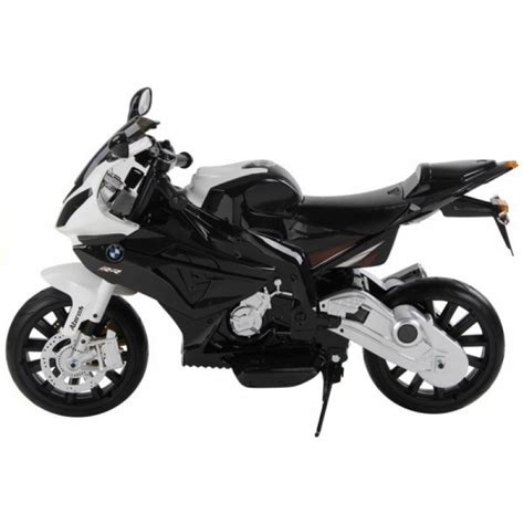 BMW motociklas, stovintis priežiūros centre