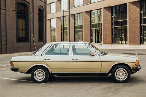Mercedes-Benz W123 kėbulo tipų iliustracija