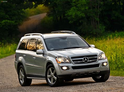 Infographics: Generatoriaus įkrovimo sistema Mercedes-Benz GL 320