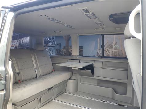 Palyginamoji nuotrauka: VW Transporter T5 prieš ir po 2009 m. atnaujinimo