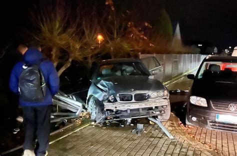BMW avarijos vietos iliustracija