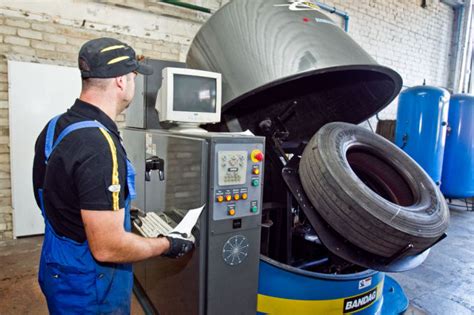 schematinis brėžinys, vaizduojantis padangų restauravimo proceso etapus