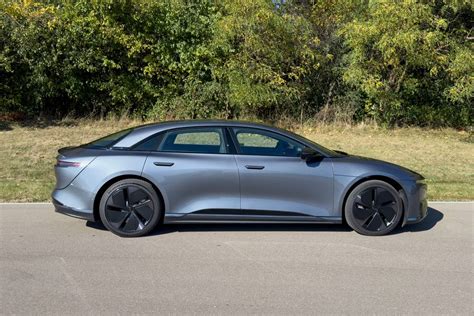 Lucid Air elektromobilio nuotrauka