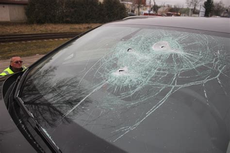 Tematinė iliustracija: tamsinti automobilių stiklai